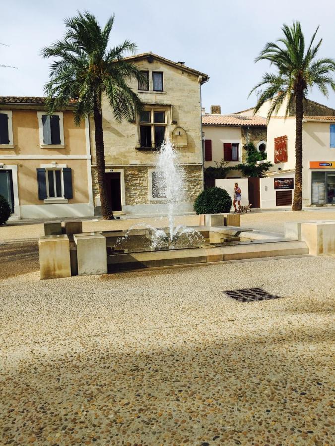 La Maison Sur La Place Aigues-Mortes Exterior foto